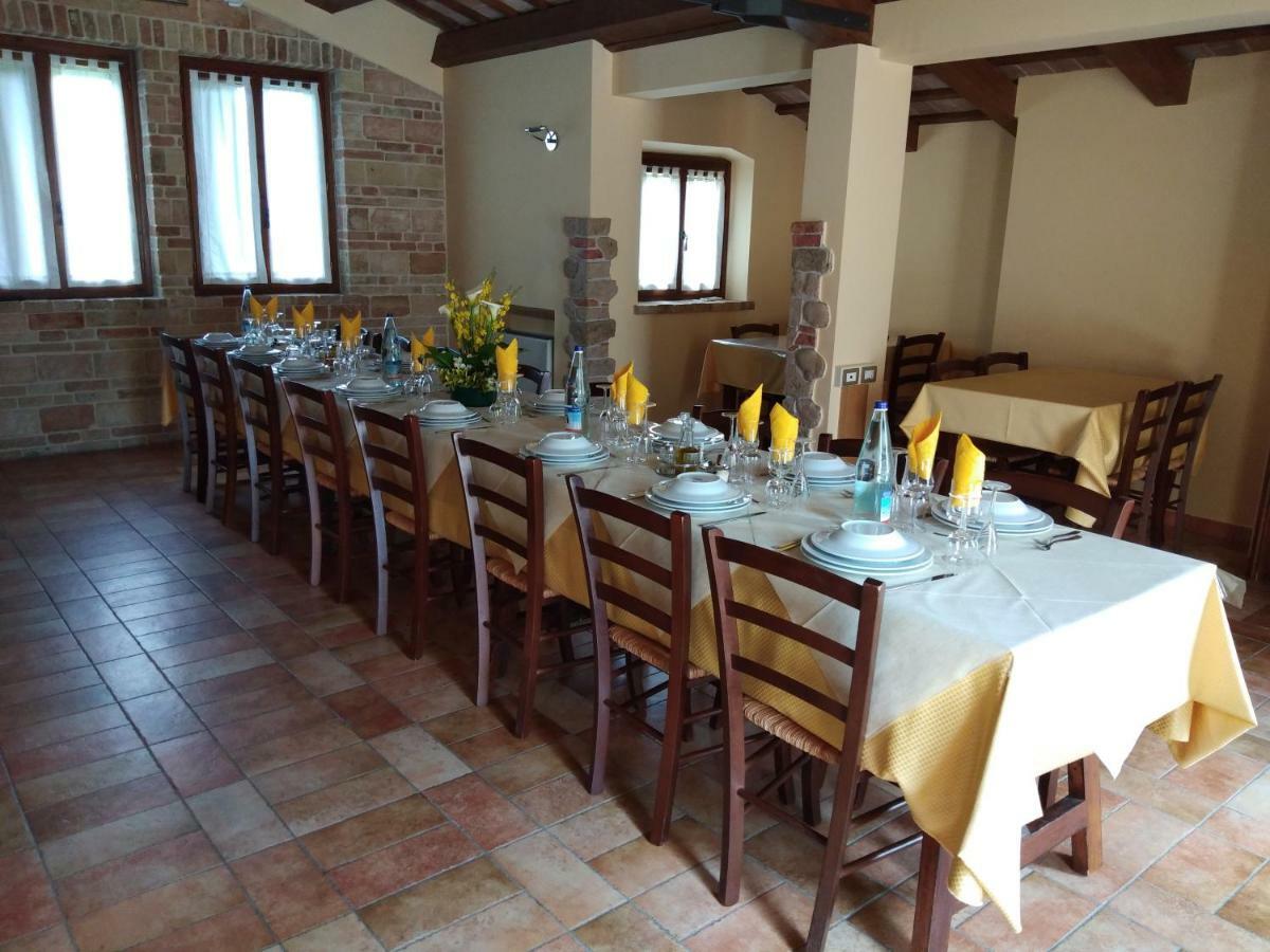Agriturismo "Le Piagge" Castelplanio Eksteriør billede